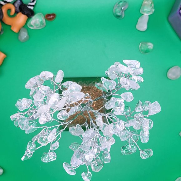 Clear Quarts Gemstone Chip Tree with Pyramid Base - Picture 4 of 6